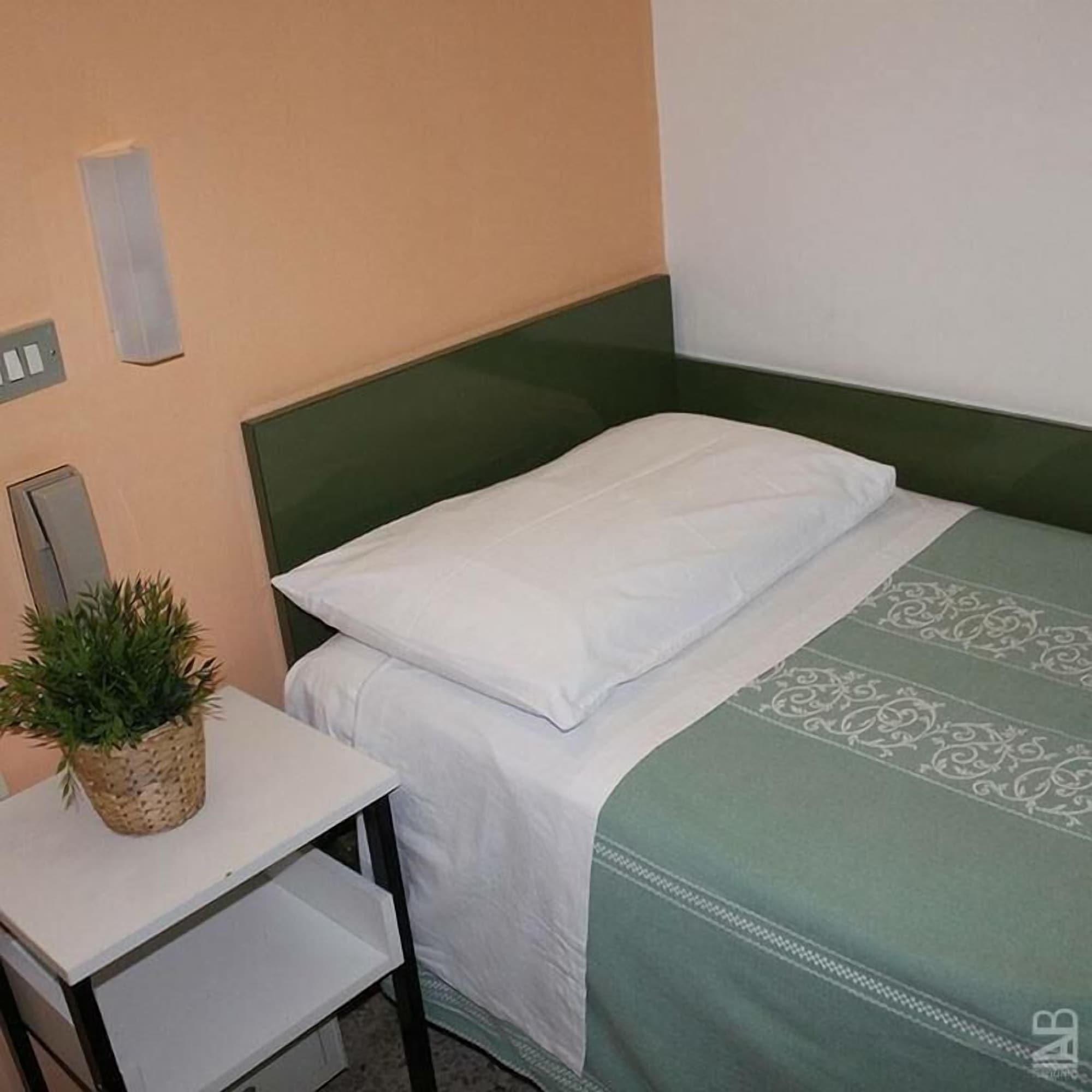 Hotel Nova Dhely Rimini Dış mekan fotoğraf