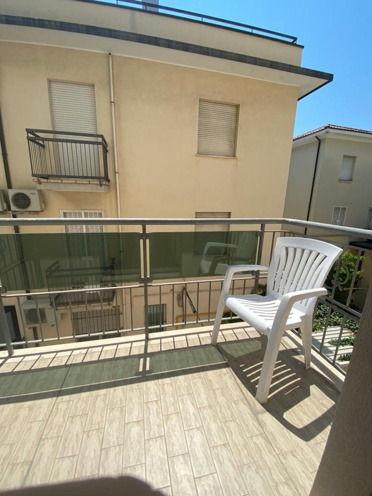 Hotel Nova Dhely Rimini Dış mekan fotoğraf