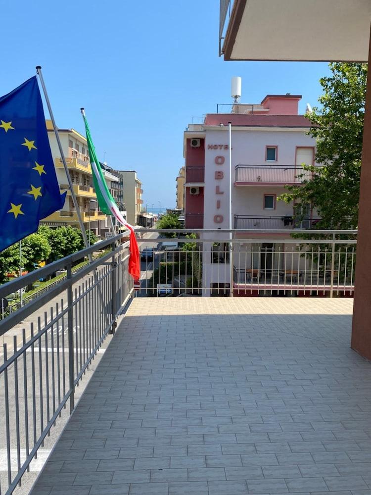 Hotel Nova Dhely Rimini Dış mekan fotoğraf