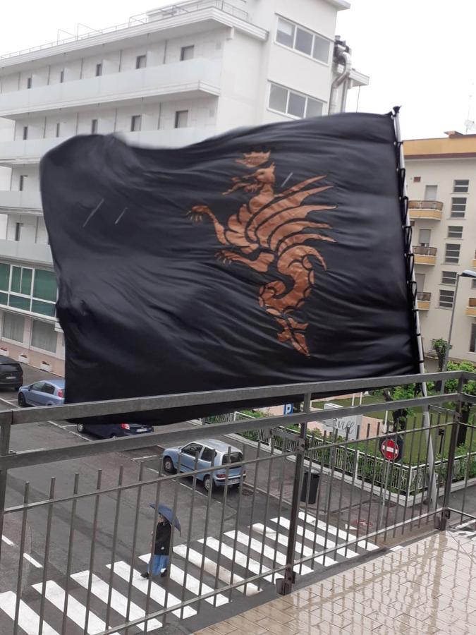 Hotel Nova Dhely Rimini Dış mekan fotoğraf
