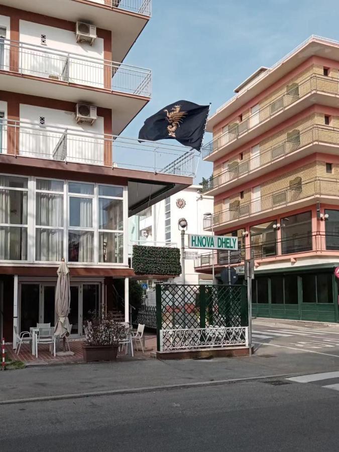 Hotel Nova Dhely Rimini Dış mekan fotoğraf