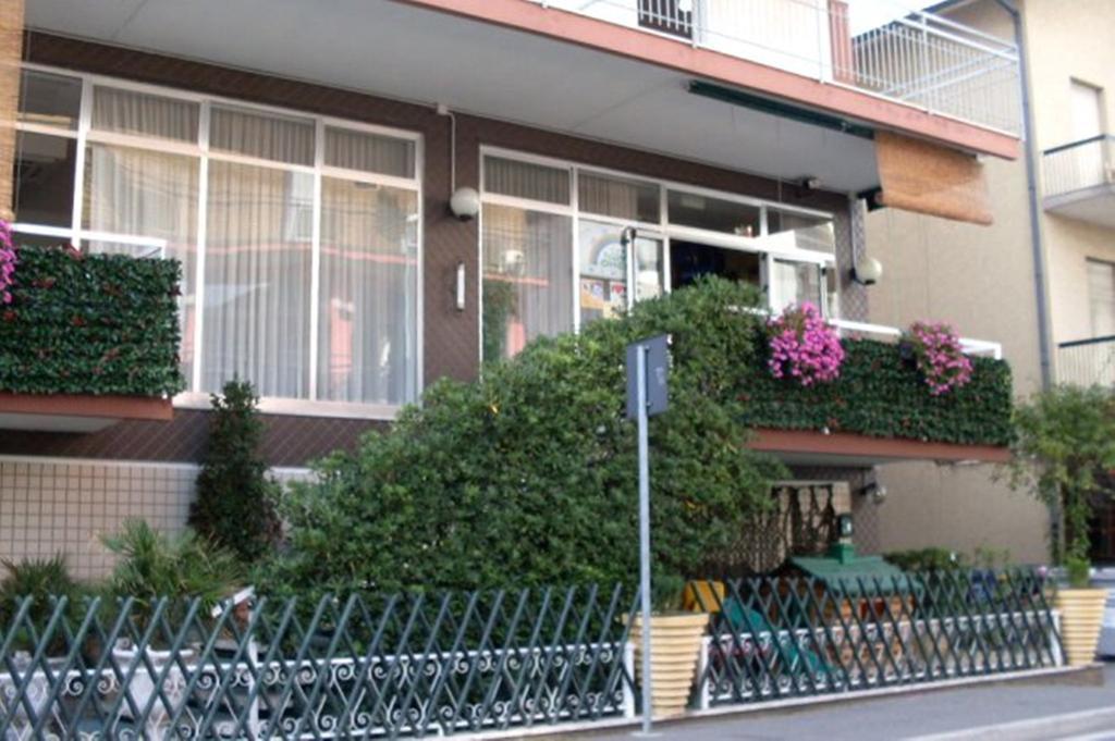 Hotel Nova Dhely Rimini Dış mekan fotoğraf